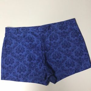Blue patterned GAP shorts